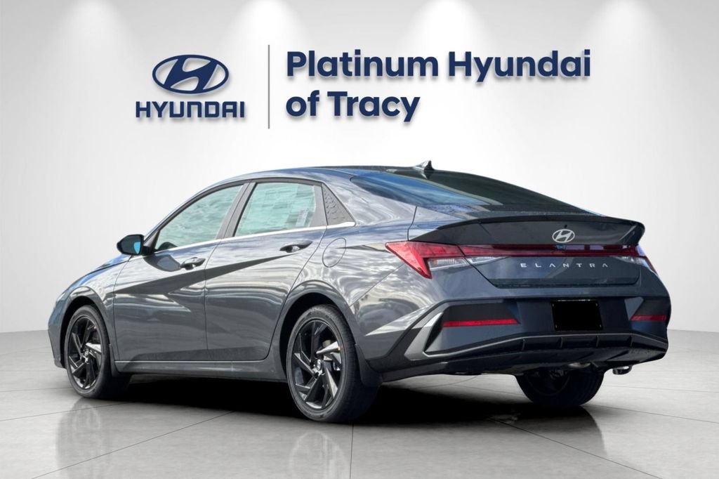New 2026 Hyundai Elantra SEL Sport Premium w/ Cargo Package FWD image 6