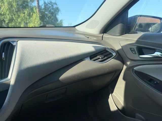 Used 2021 Chevrolet Malibu LS image 25