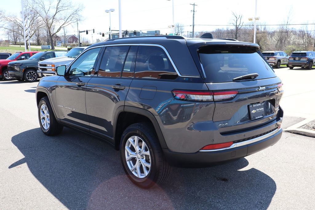 Used 2023 Jeep Grand Cherokee Limited image 29