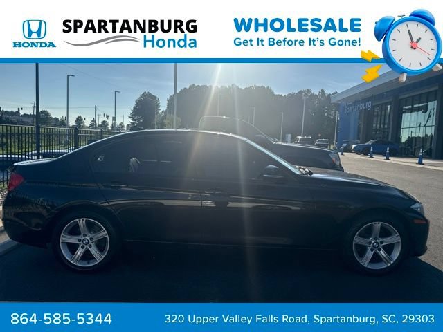 Used 2014 BMW 328i xDrive Sedan AWD/4WD image 2