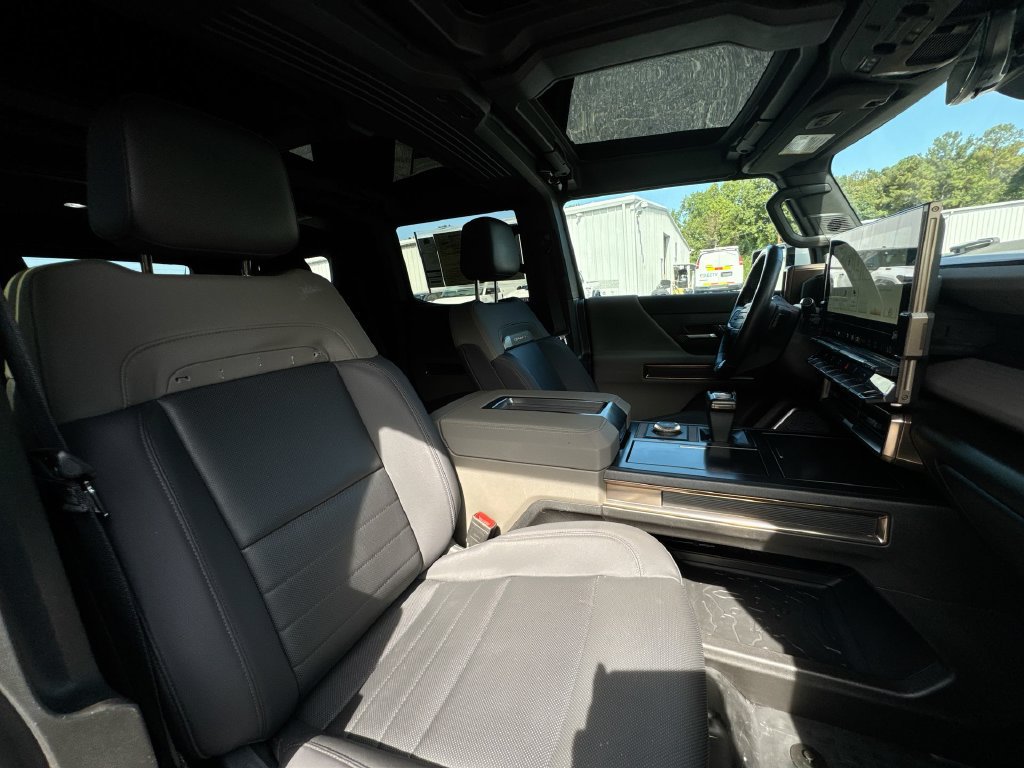 Used 2024 GMC Hummer EV 2X w/ Extreme Off-Road Package AWD/4WD image 31