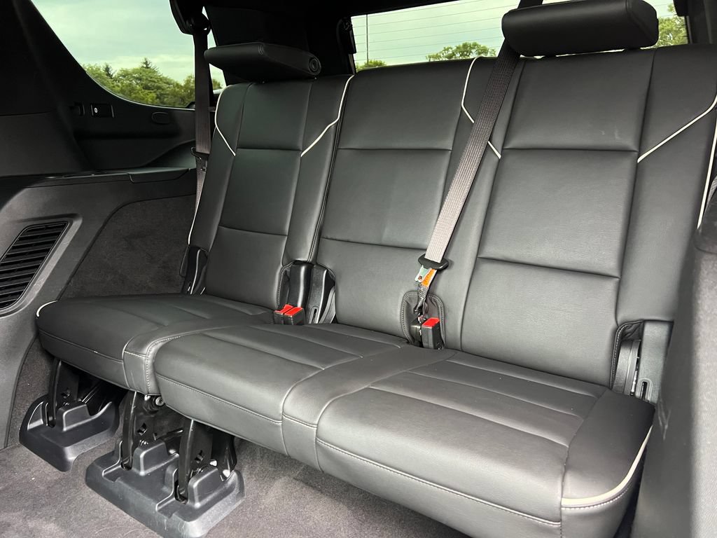 Certified 2024 Cadillac Escalade Sport w/ LPO, ONYX Package AWD/4WD image 20