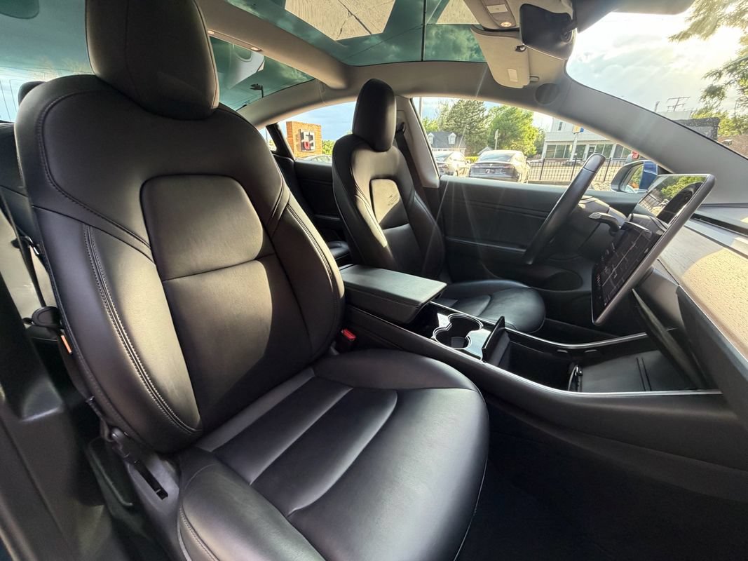 Used 2018 Tesla Model 3 Long Range AWD/4WD image 4