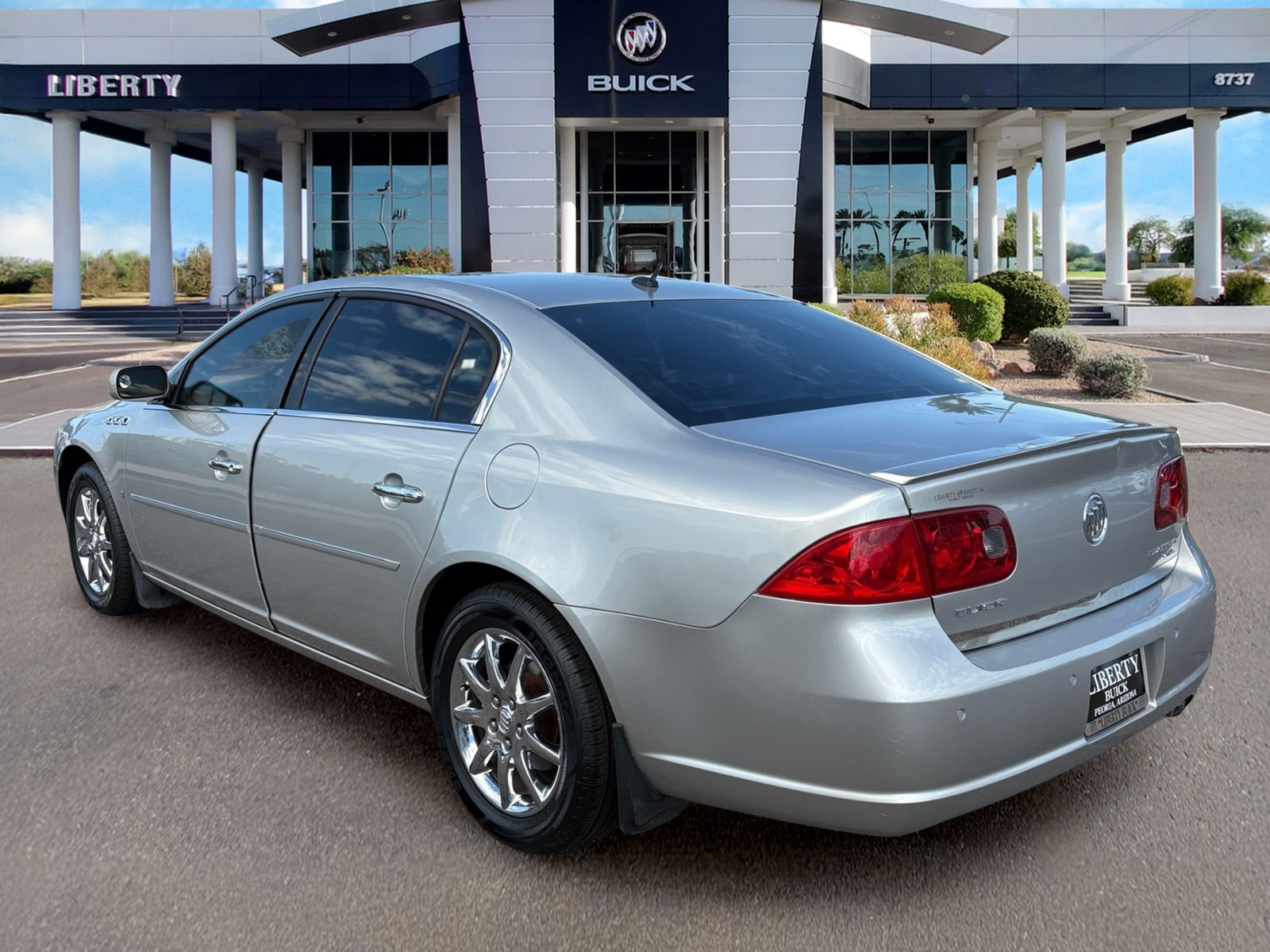 Used 2007 Buick Lucerne CXL FWD image 5
