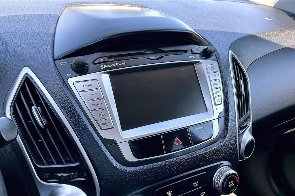 Used 2011 Hyundai Tucson GLS w/ Navigation Pkg 2 FWD image 20
