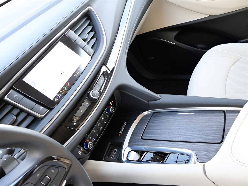 Used 2023 Buick Enclave Avenir w/ Avenir Technology Package image 21