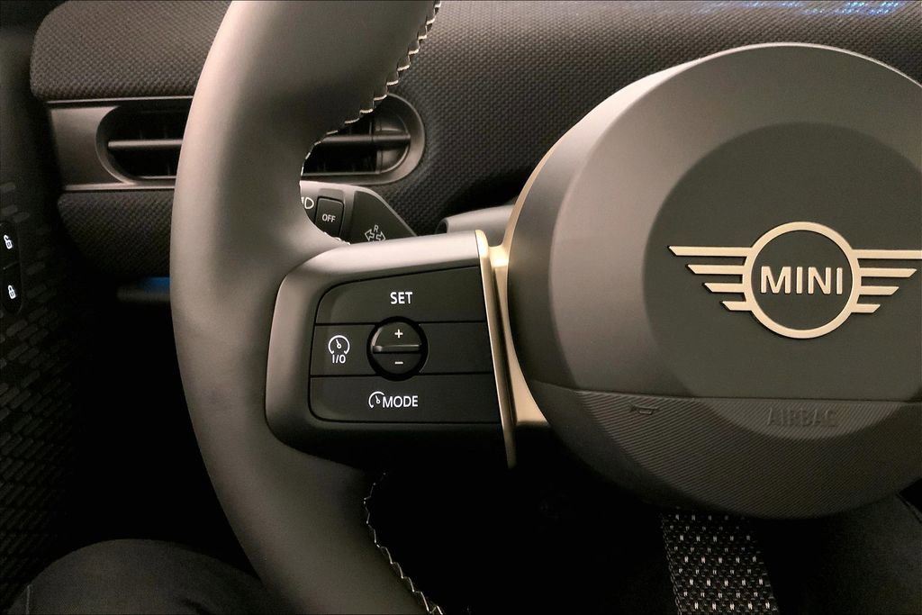 Certified 2025 MINI Cooper S image 18