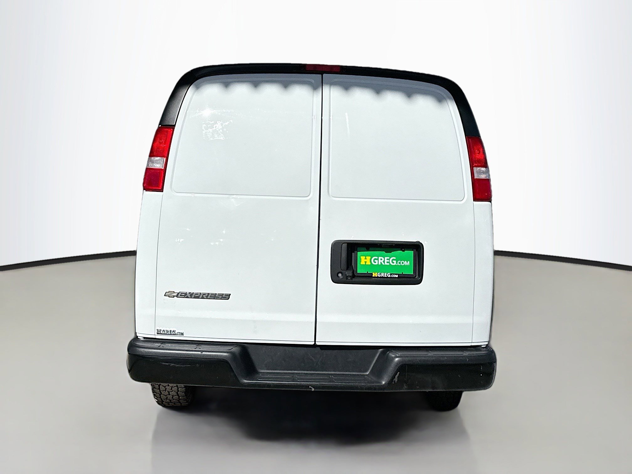 Used 2022 Chevrolet Express 2500 image 8