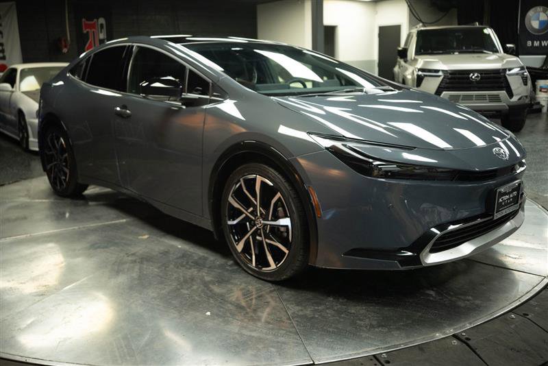 Used 2026 Toyota Prius Plug-In Hybrid image 5