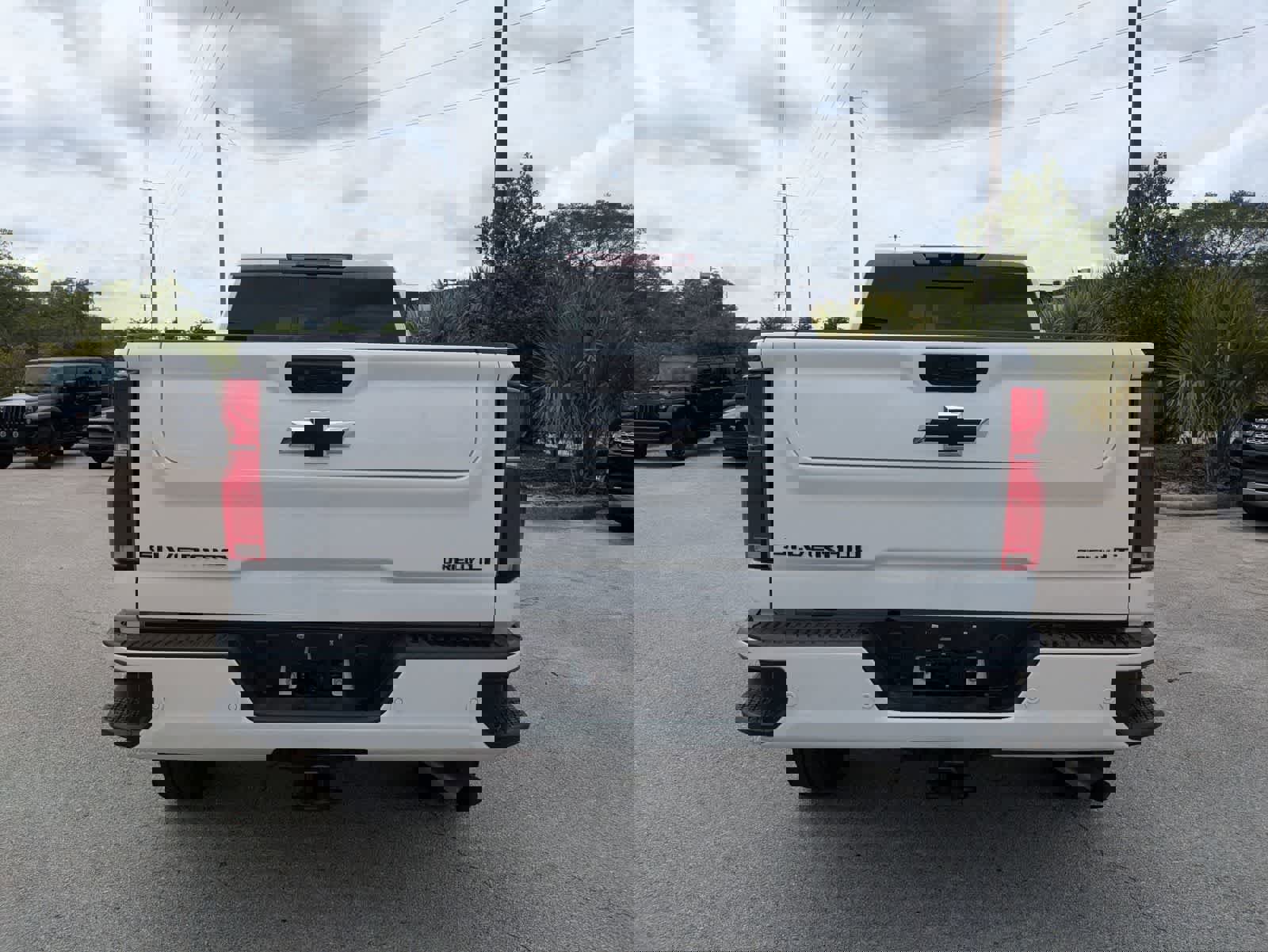 Used 2024 Chevrolet Silverado 2500 LT w/ Z71 Sport Edition image 5