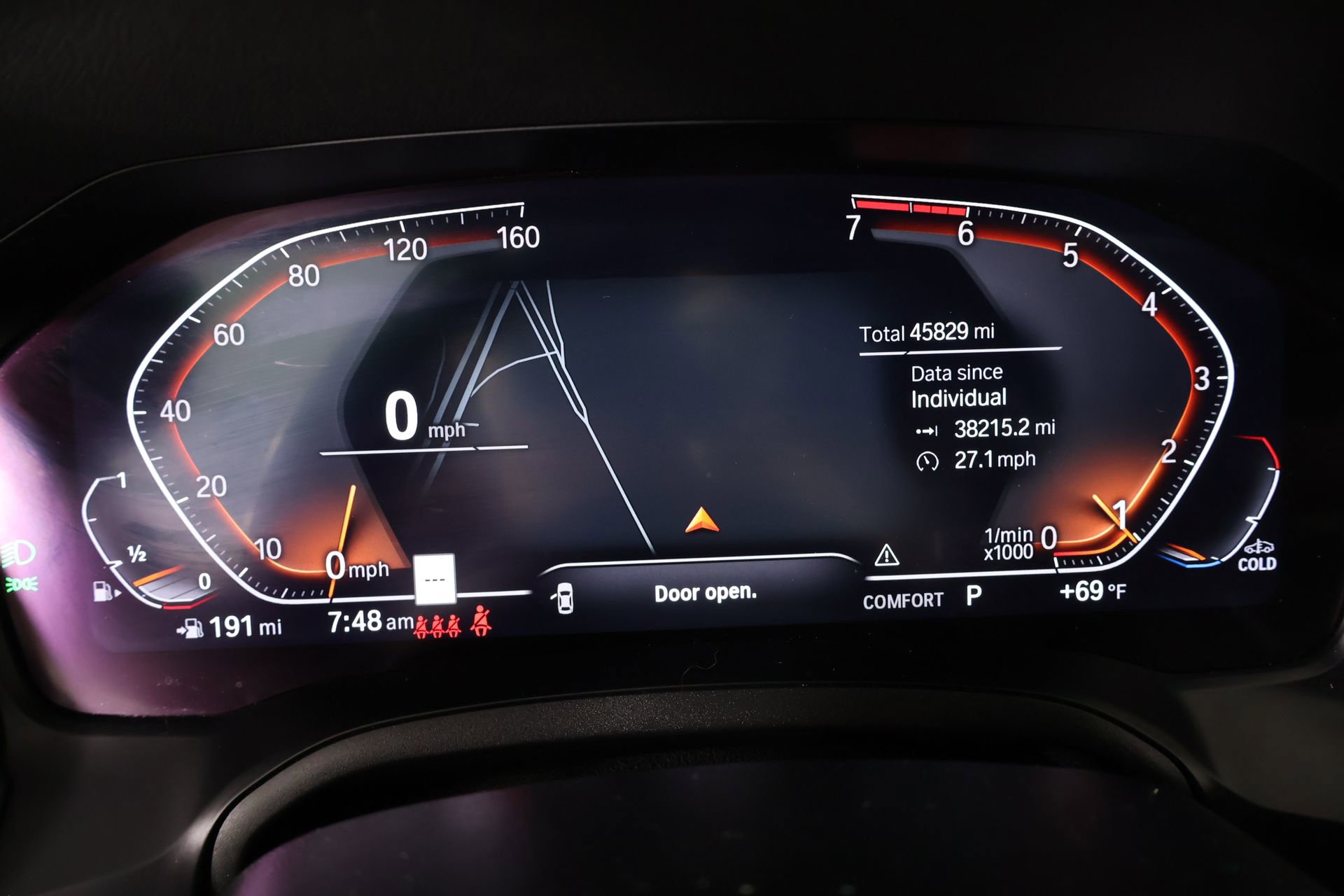 Used 2021 BMW 330i Sedan w/ M Sport Package image 4