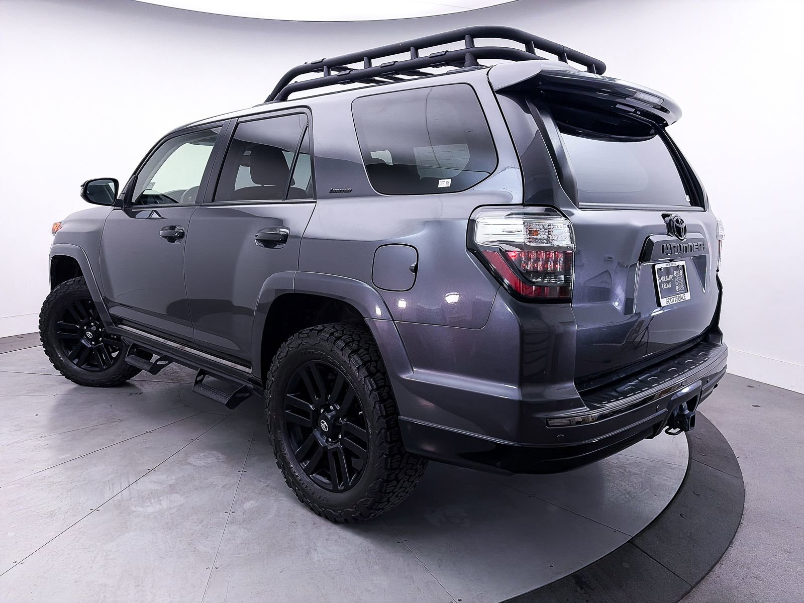 Used 2019 Toyota 4Runner Limited AWD/4WD image 3