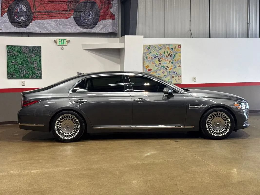 Used 2020 Genesis G90 5.0 Ultimate AWD/4WD image 3