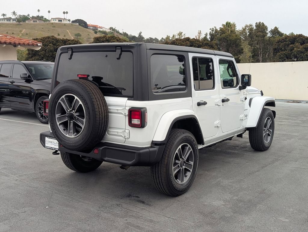 Certified 2023 Jeep Wrangler Sahara image 5