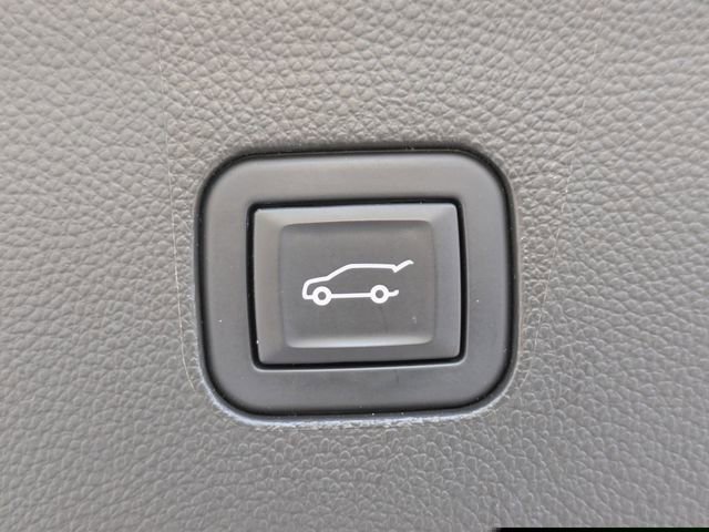 Used 2022 Buick Enclave Essence w/ LPO, Hit The Road Package image 14