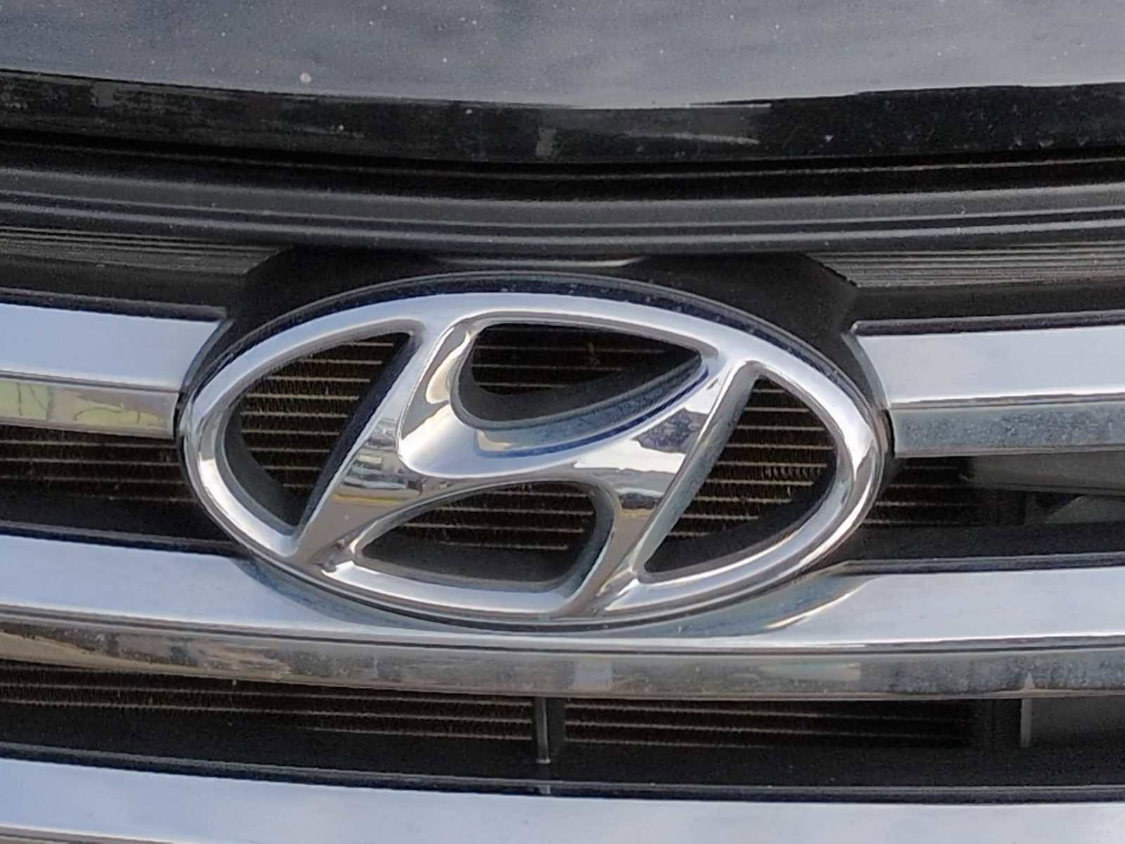 Used 2014 Hyundai Santa Fe Sport 2.0T w/ Navigation Package 06 image 12