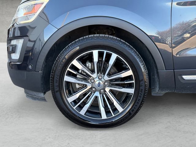 Used 2017 Ford Explorer Platinum image 23