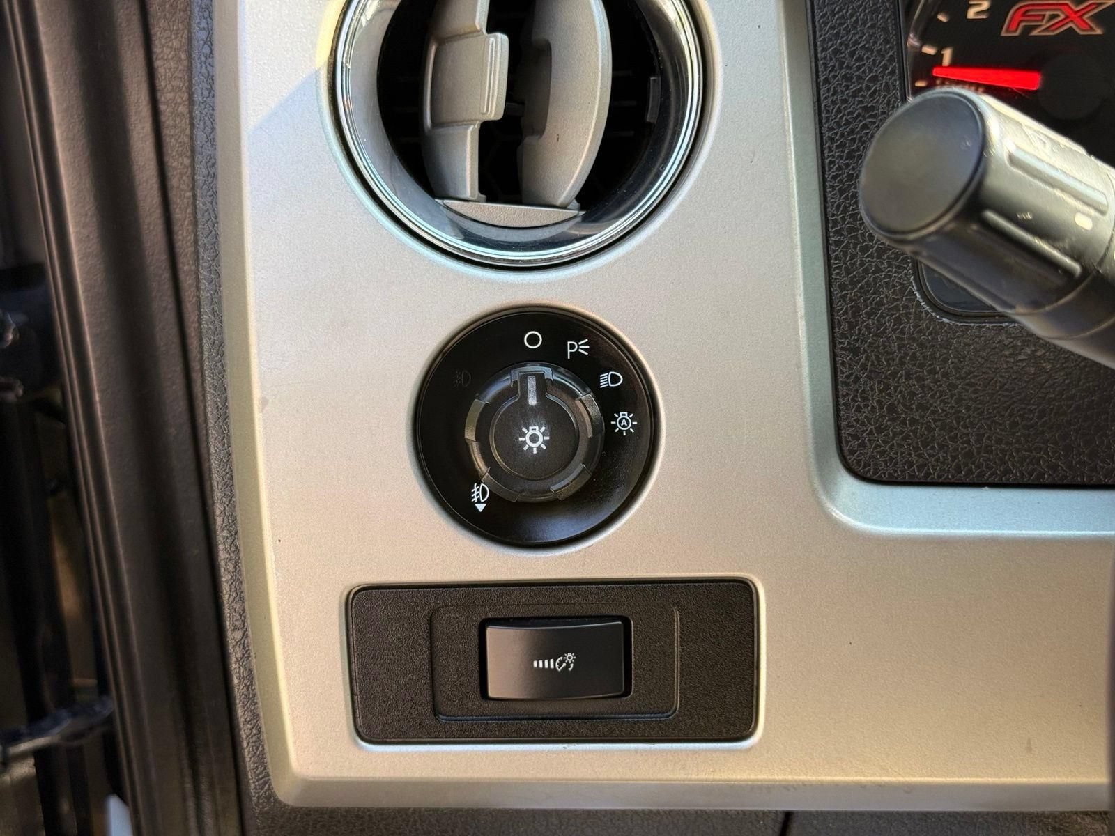 Used 2014 Ford F150 FX4 w/ Equipment Group 402A Luxury AWD/4WD image 29