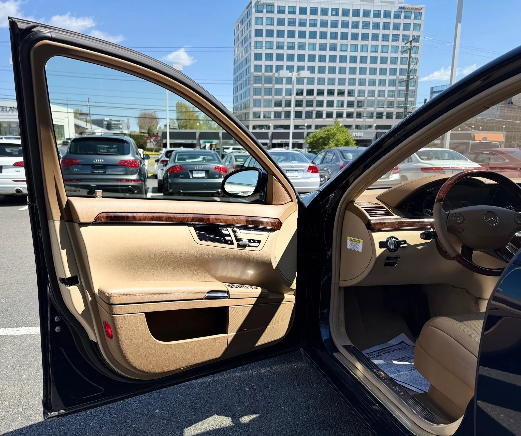 Used 2007 Mercedes-Benz S 550 4MATIC image 8