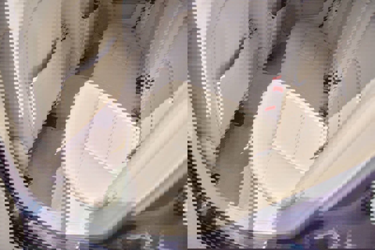 Used 2014 Mercedes-Benz E 350 Sedan w/ Premium 1 Package image 11