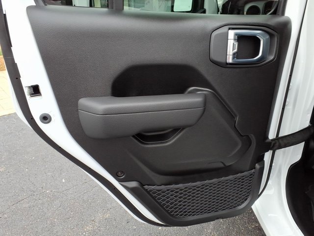 New 2026 Jeep Gladiator Sport image 10