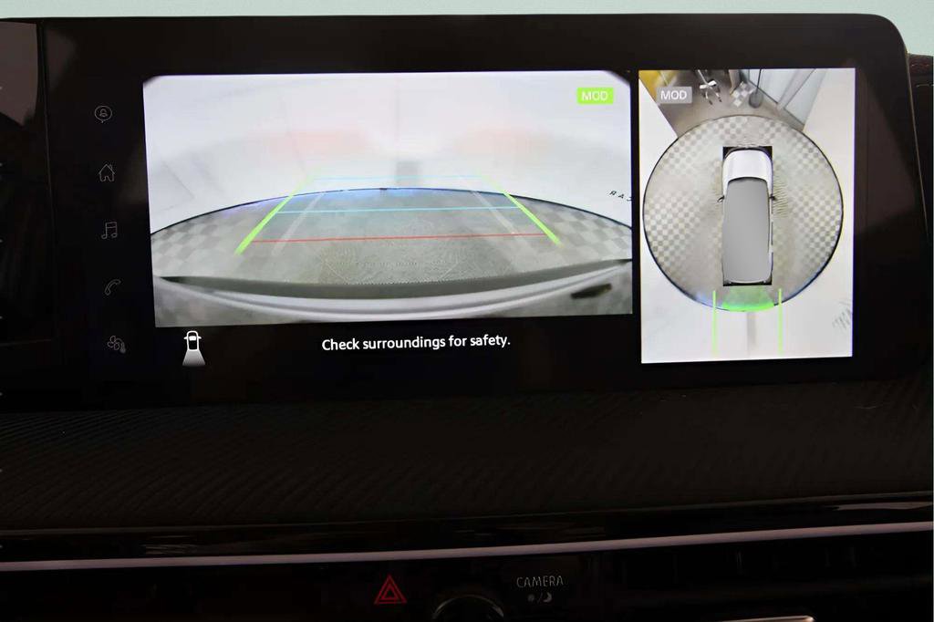 Used 2025 Nissan Kicks SR image 23