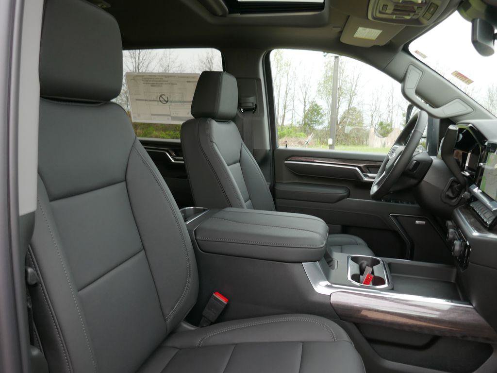 New 2026 Chevrolet Silverado 2500 LTZ w/ LTZ Plus Package AWD/4WD image 10