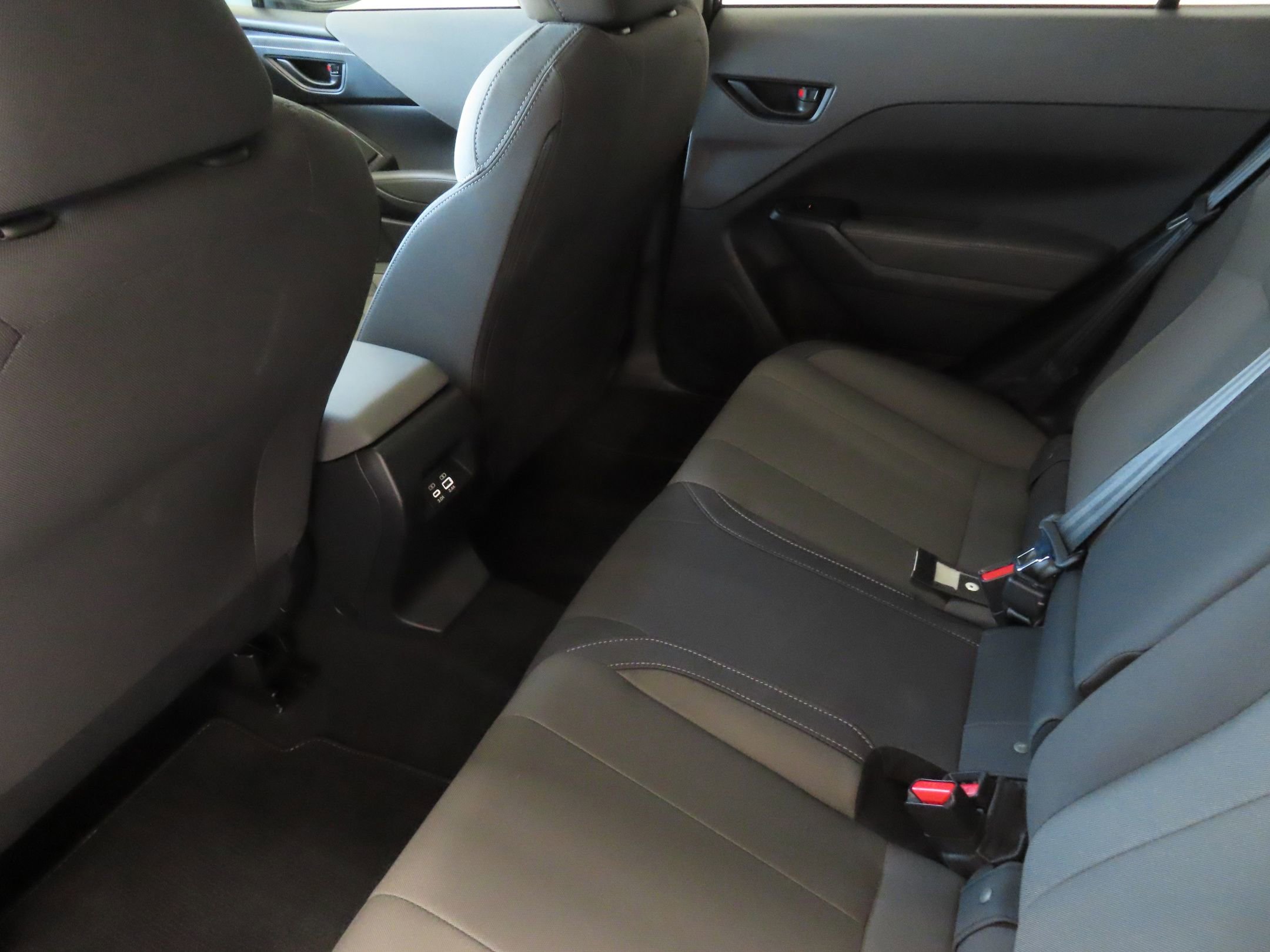 Used 2025 Subaru Crosstrek 2.5i Premium image 24