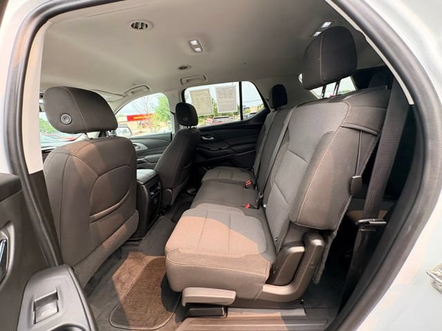 Used 2021 Chevrolet Traverse LS AWD/4WD image 24
