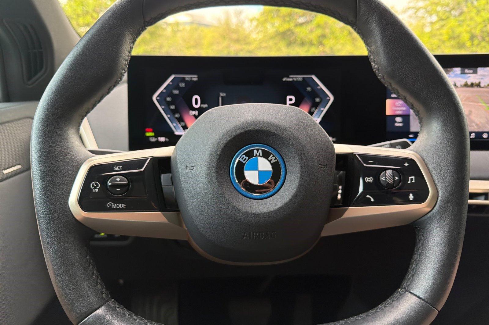 Used 2024 BMW iX xDrive50 w/ Premium Package AWD/4WD image 30