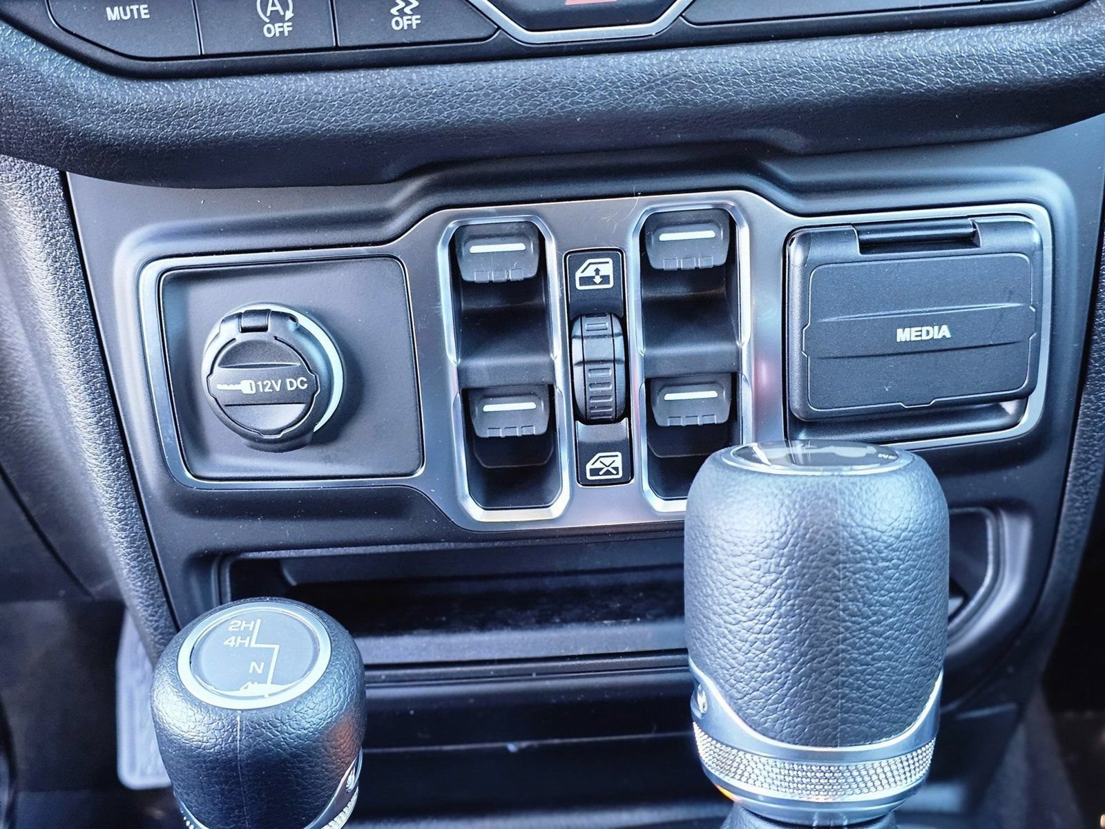 New 2026 Jeep Wrangler Unlimited Sport AWD/4WD image 21