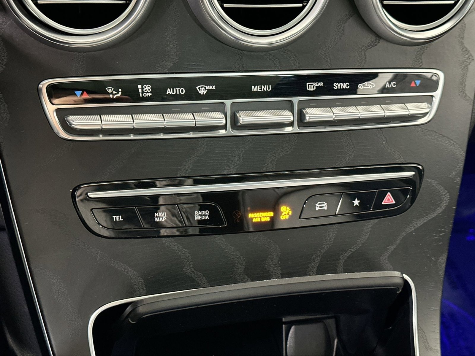 Used 2022 Mercedes-Benz GLC 300 4MATIC image 26