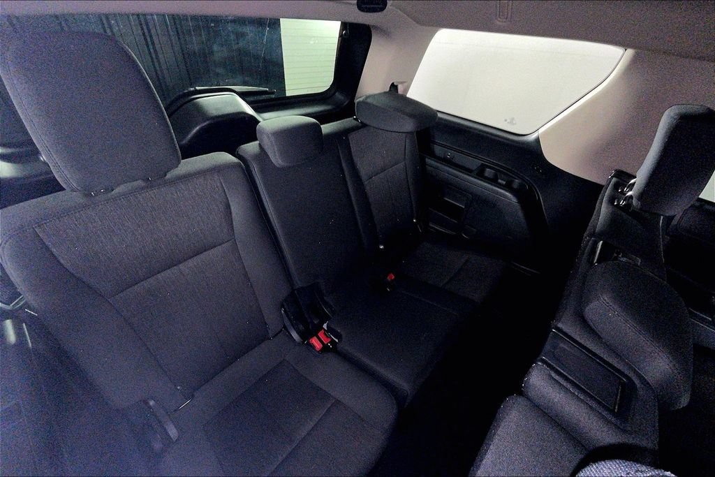 Used 2024 Ford Expedition XLT RWD image 36