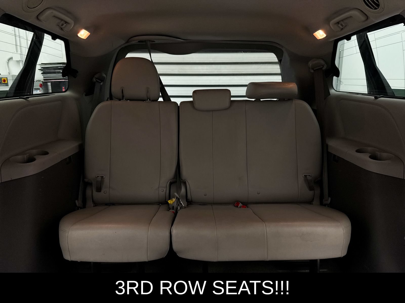 Used 2018 Toyota Sienna XLE w/ XLE Navigation Package FWD image 9