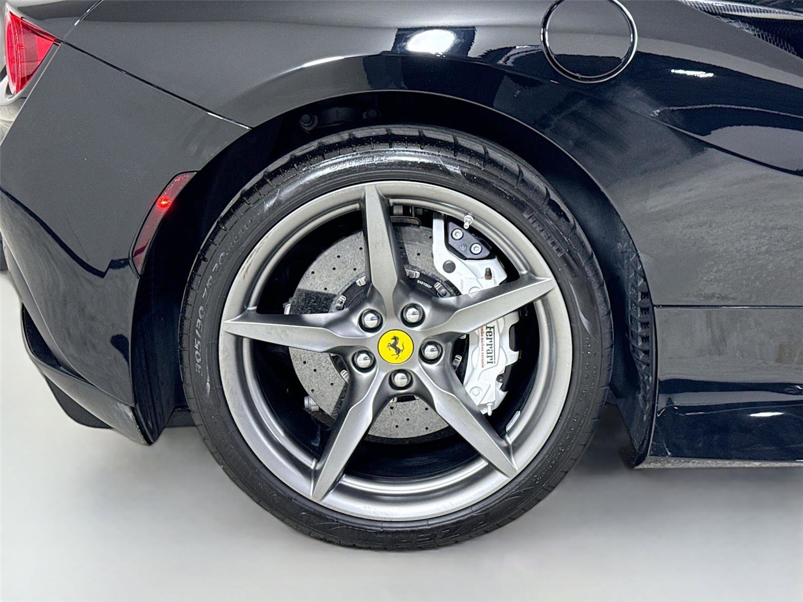 Used 2020 Ferrari F8 Tributo image 36