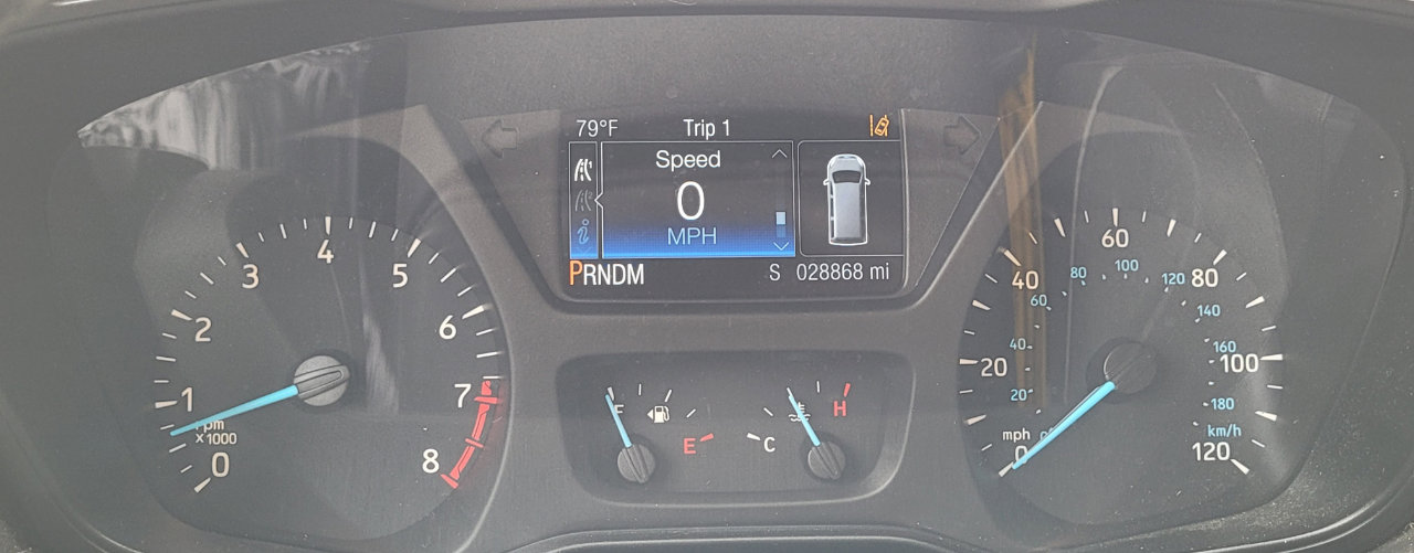 Used 2019 Ford Transit 150 XLT image 12