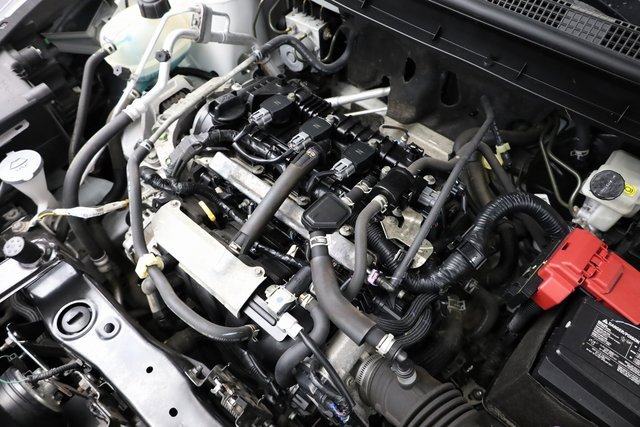 Used 2022 Nissan Kicks S image 8