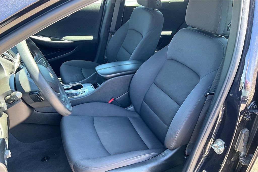 Used 2023 Chevrolet Malibu LT FWD image 23