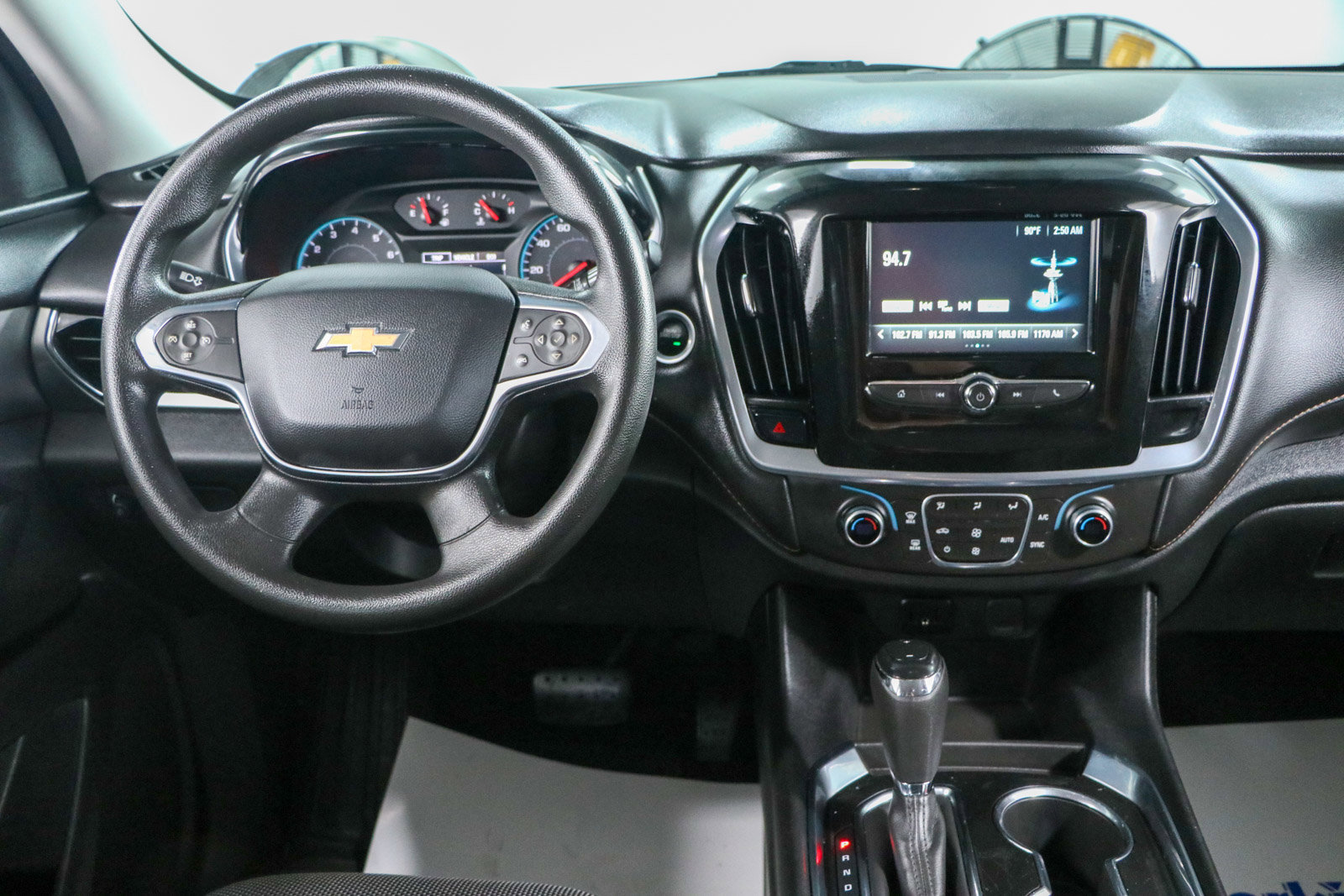 Used 2018 Chevrolet Traverse LS image 17