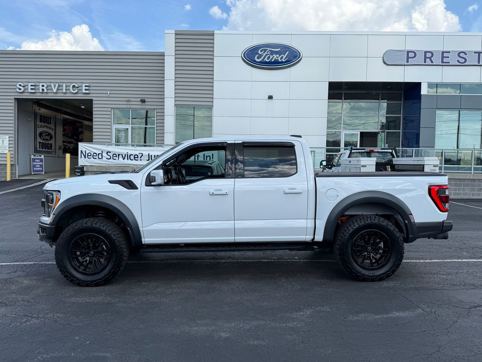 Used 2023 Ford F150 Raptor AWD/4WD image 3