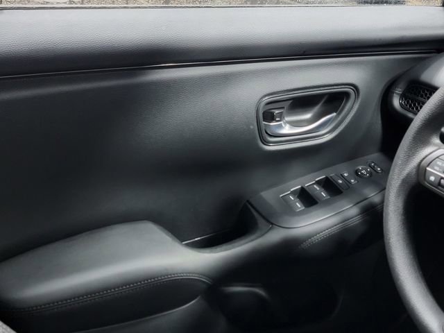 Used 2025 Honda HR-V LX image 24