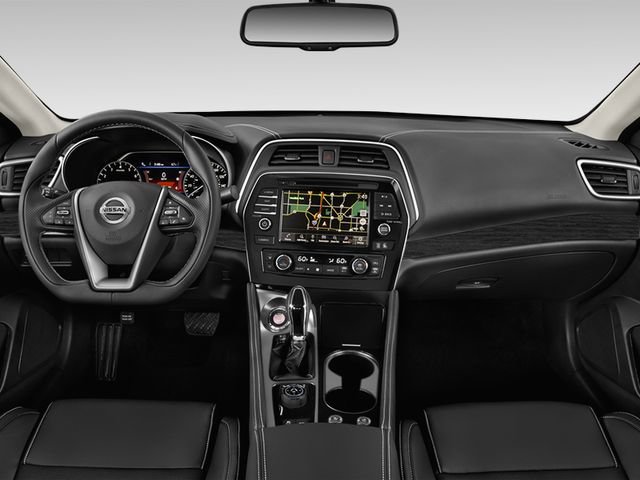 Used 2023 Nissan Maxima Platinum FWD image 3