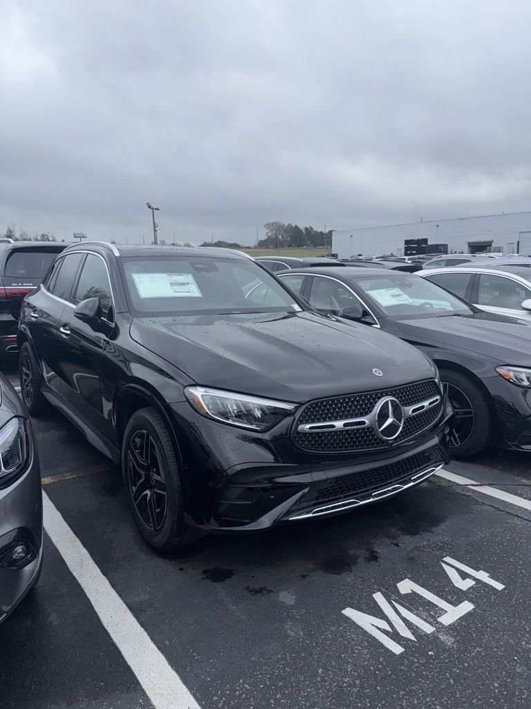 New 2026 Mercedes-Benz GLC 300 4MATIC image 2