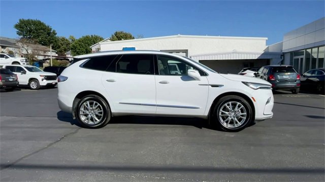 Certified 2023 Buick Enclave Essence w/ Experience Buick Package image 9