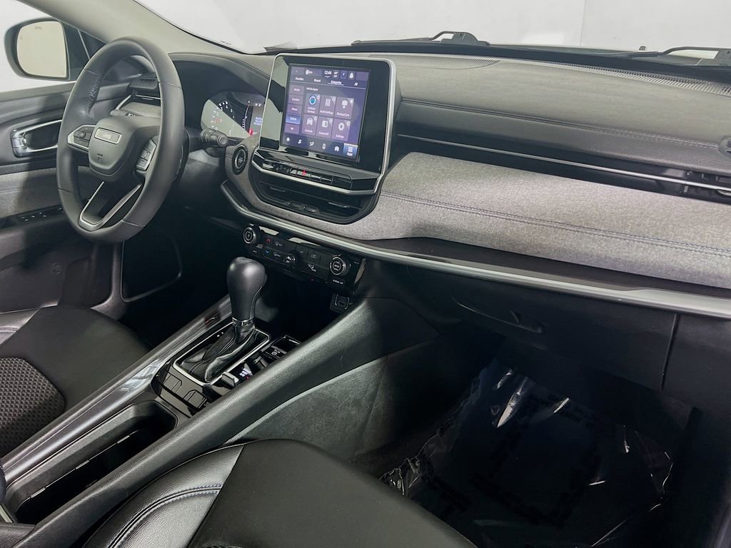 Used 2022 Jeep Compass Latitude image 26