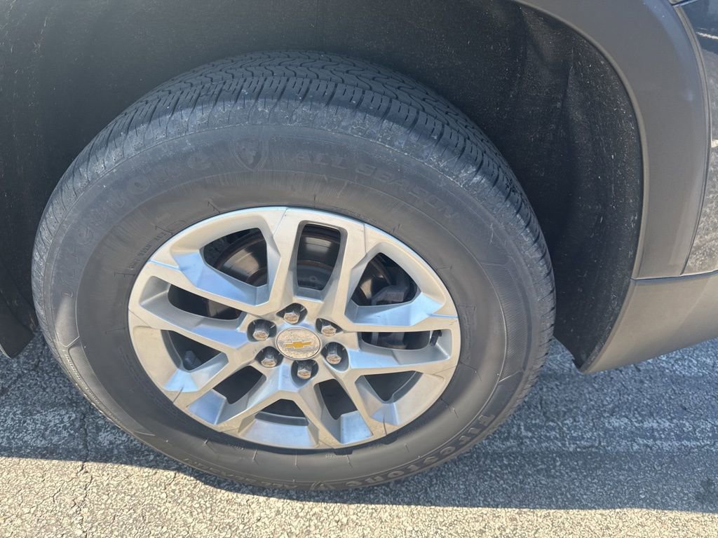 Used 2020 Chevrolet Traverse LT image 44