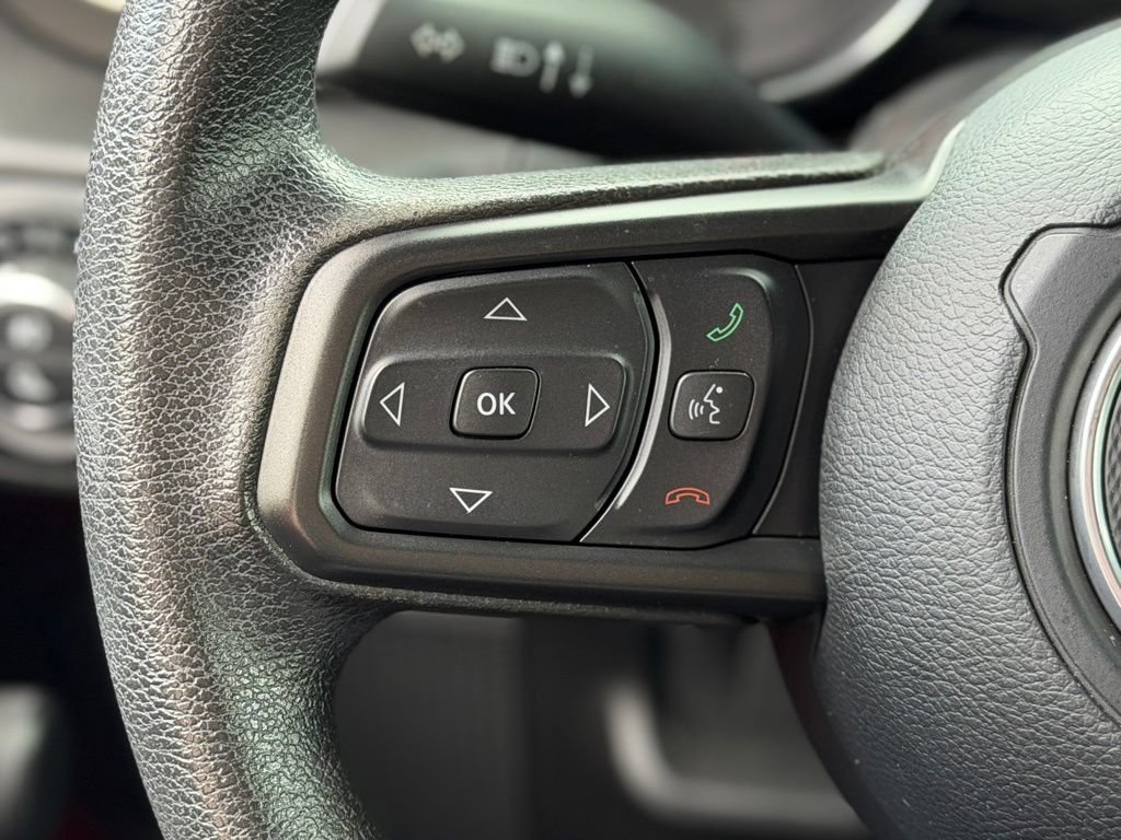 Used 2021 Jeep Gladiator Sport AWD/4WD image 8
