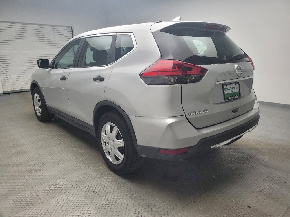Used 2017 Nissan Rogue S FWD image 5