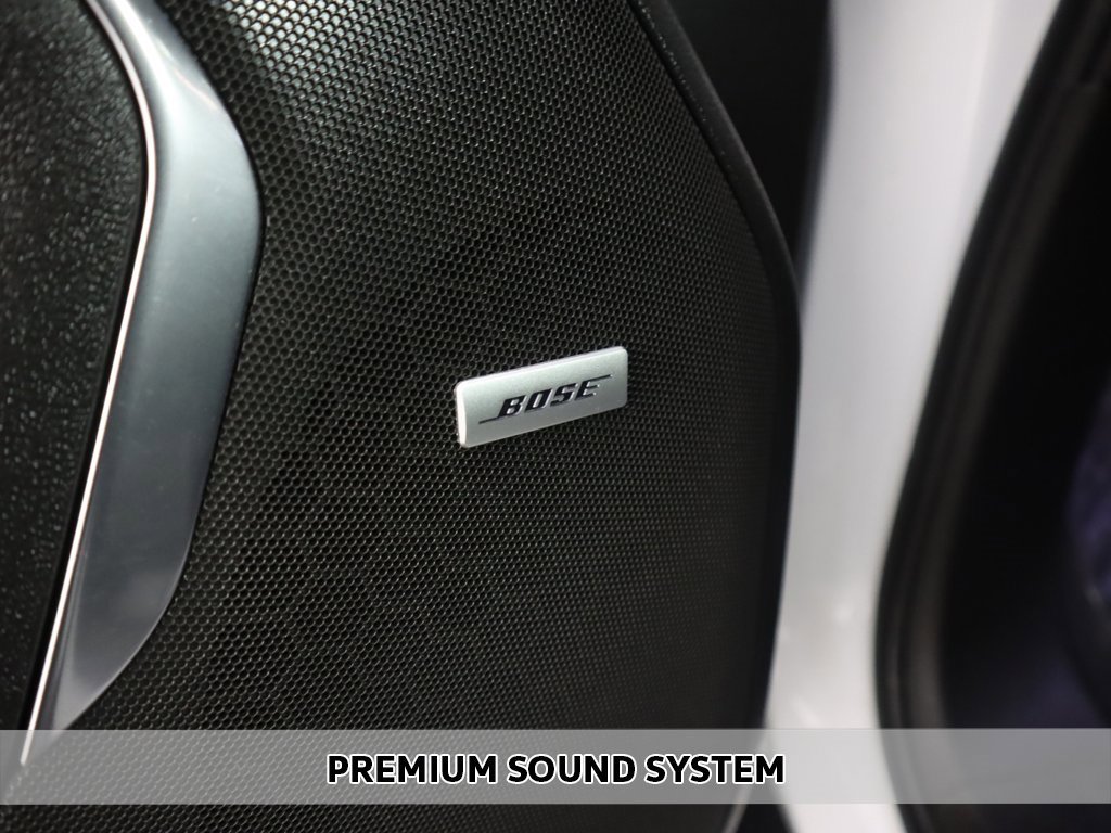 Used 2022 Chevrolet Tahoe LT w/ Luxury Package image 3