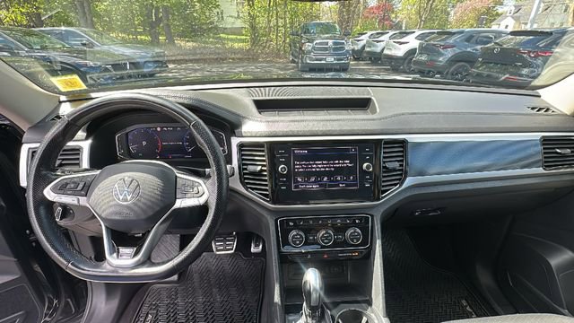 Used 2021 Volkswagen Atlas SEL R-Line w/ Atlas Adventure Package AWD/4WD image 9